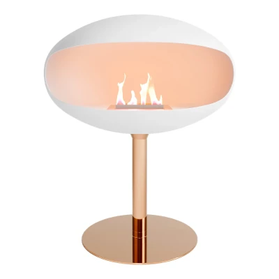 Cocoon Fires Pedestal biopejs i hvid med kobberfod – fritstående designpejs